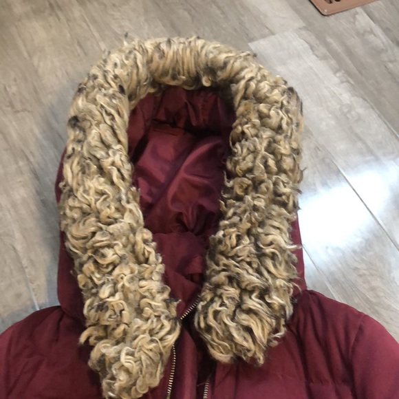Burgundy winter jacket - Picture 3 of 4